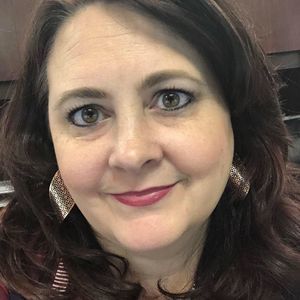 Meet your Posher, Valerie